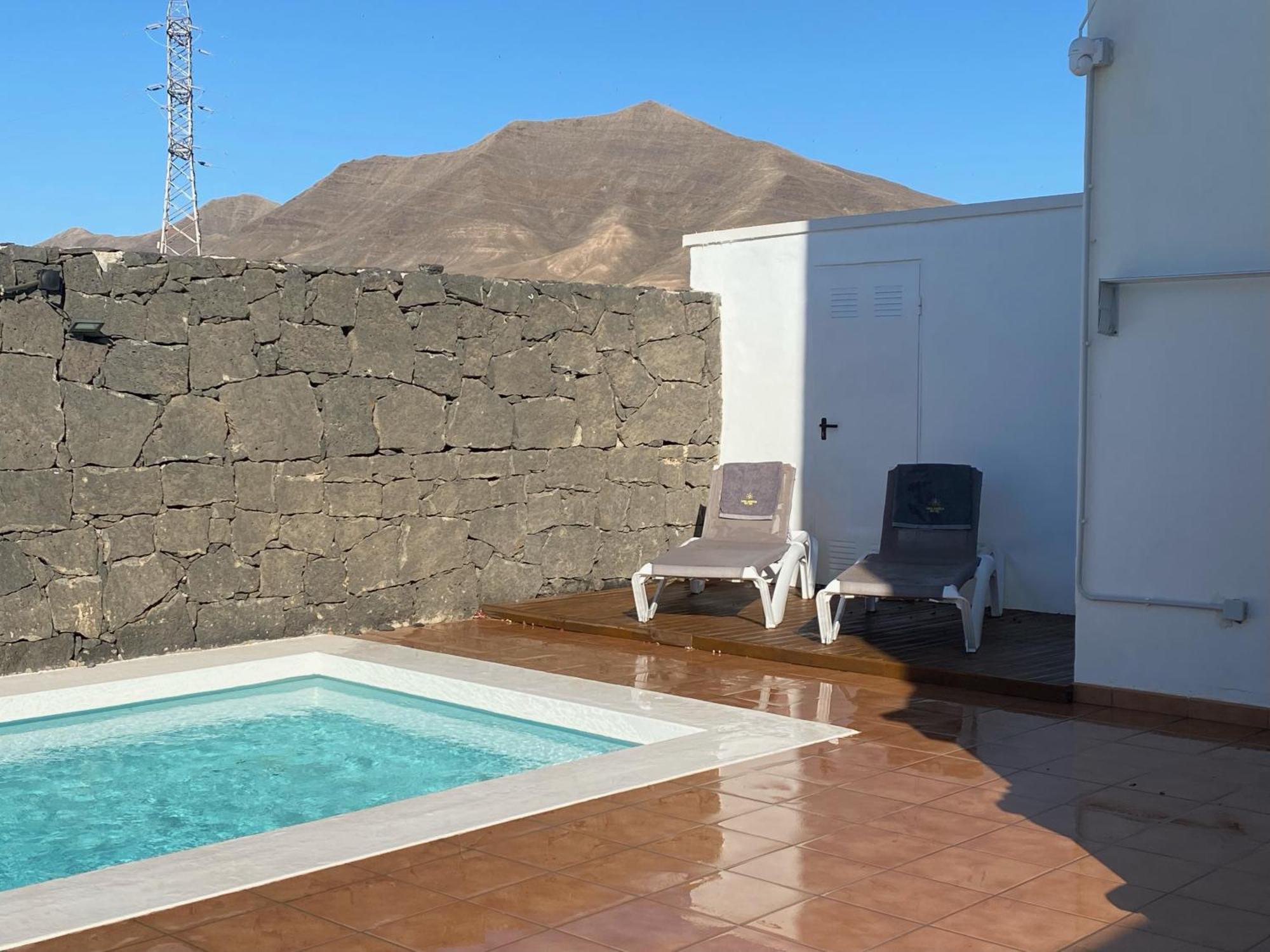 Casa Amarillo Del Sol Villa Playa Blanca  Exterior photo